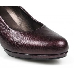zapatos de vestir granates.7586