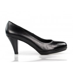 zapatos de salón negros en piel . 7586 