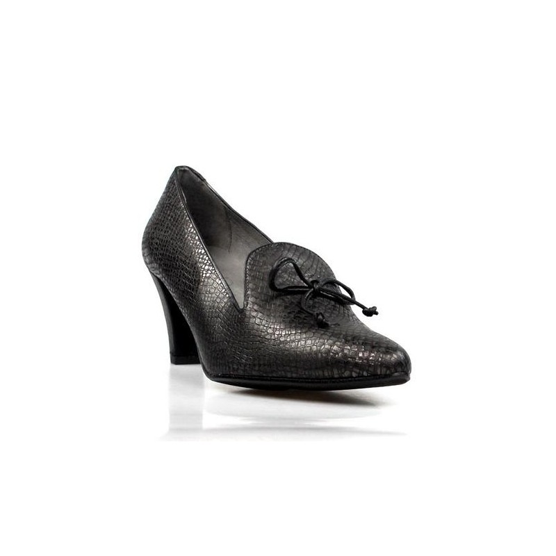 zapatos grises con lazo.175