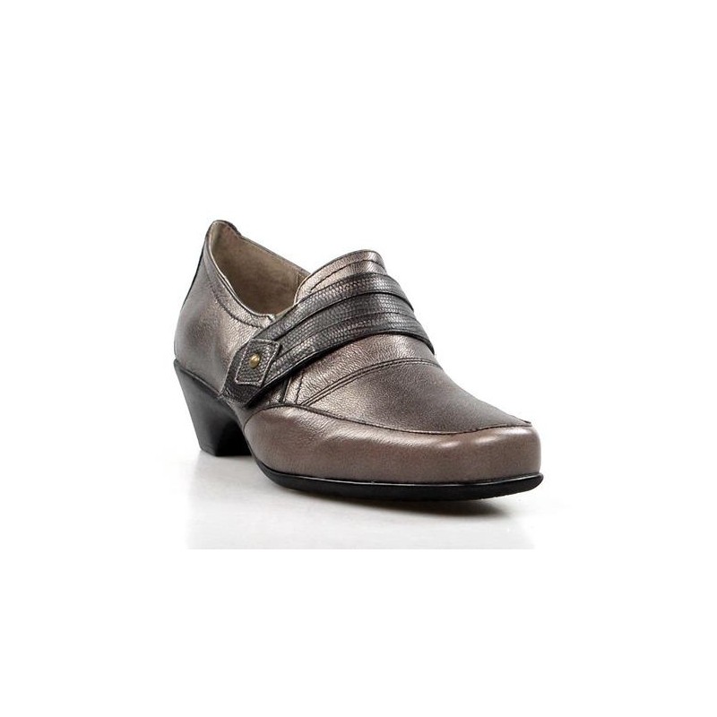 zapatos sport dorados .14504