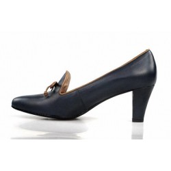 zapatos azules de tacón .175