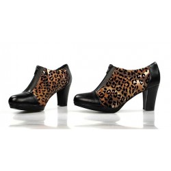 zapatos abotinados leopardo.1407