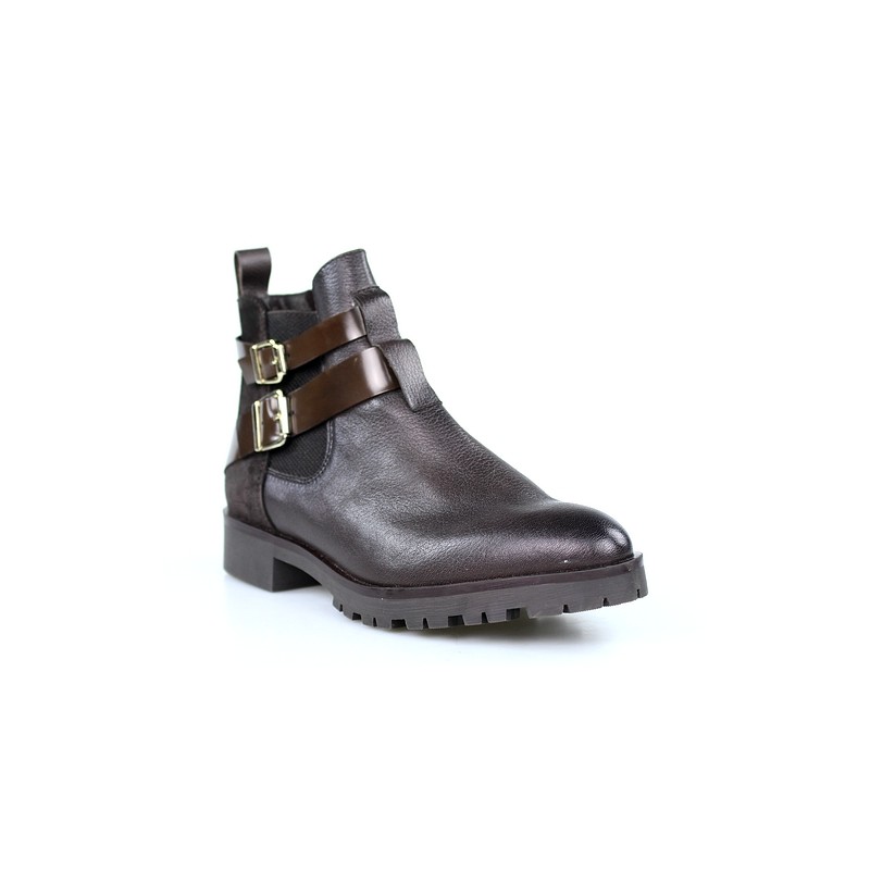 botines marrones estilo masculinos .a11
