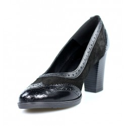 zapatos de salón en ante negro.39093