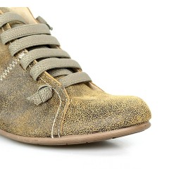 abotinados camel con cordones.1310