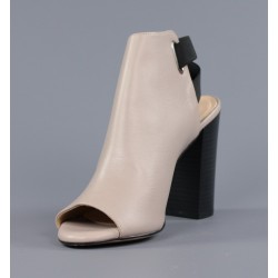 Sandalias abotinadas taupe.h4