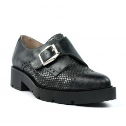 Zapatos estilo masculinos grises. ar2