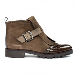 Botines taupe con flecos.pk