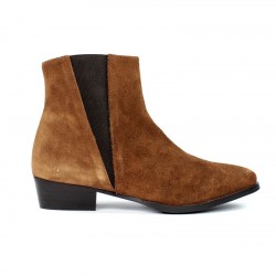 Botines de color cuero bajos.he4