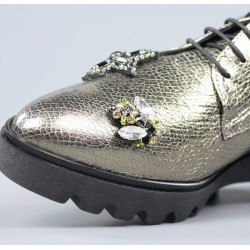 Zapatos blucher con adornos.60054
