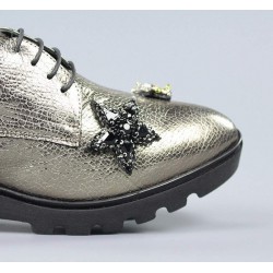Zapatos blucher con adornos.60054
