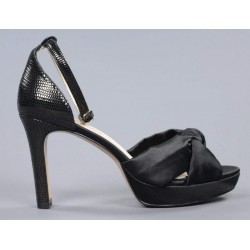 Sandalia raso negro.18a13