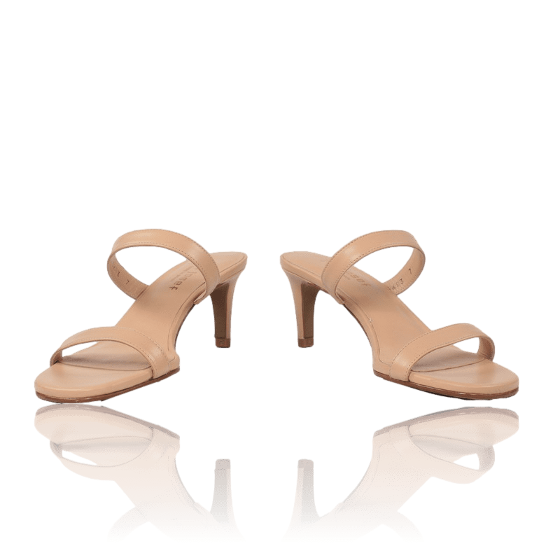 Sandalias tacón nude destalonadas