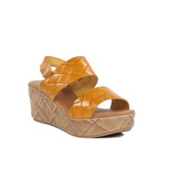 Cuñas con suela de gel piel mostaza