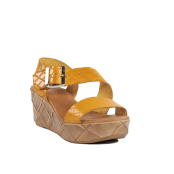 Sandalias cómodas de gel con cuña piel mostaza