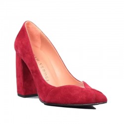 Sarah verel salones rojo...