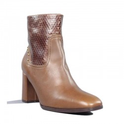 Botines tonalidad marrón.rub8