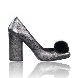 Zapatos pompon gris acero.el4