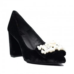 Zapato terciopelo negro.60229