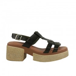 Lola Canales sandalias...