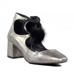 Zapatos con cordones y...