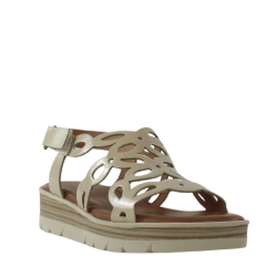 Sandalias beige piel charol...