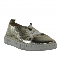 Manlisa zapatos dorados...