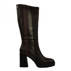 Carmela botas altas...