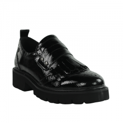 Carmela mocasines negros...